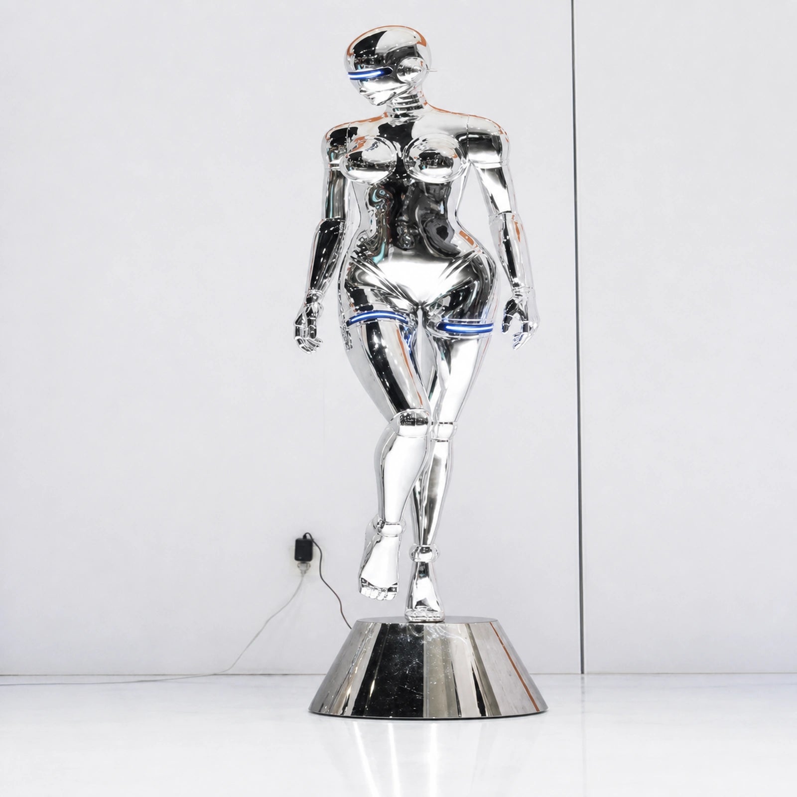 F9154 Dreamlike Figure LED Sculpture Light