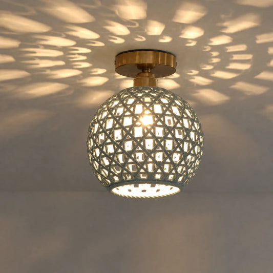 20cm Blue/White Ceramic Lattice Globe Ceiling Light