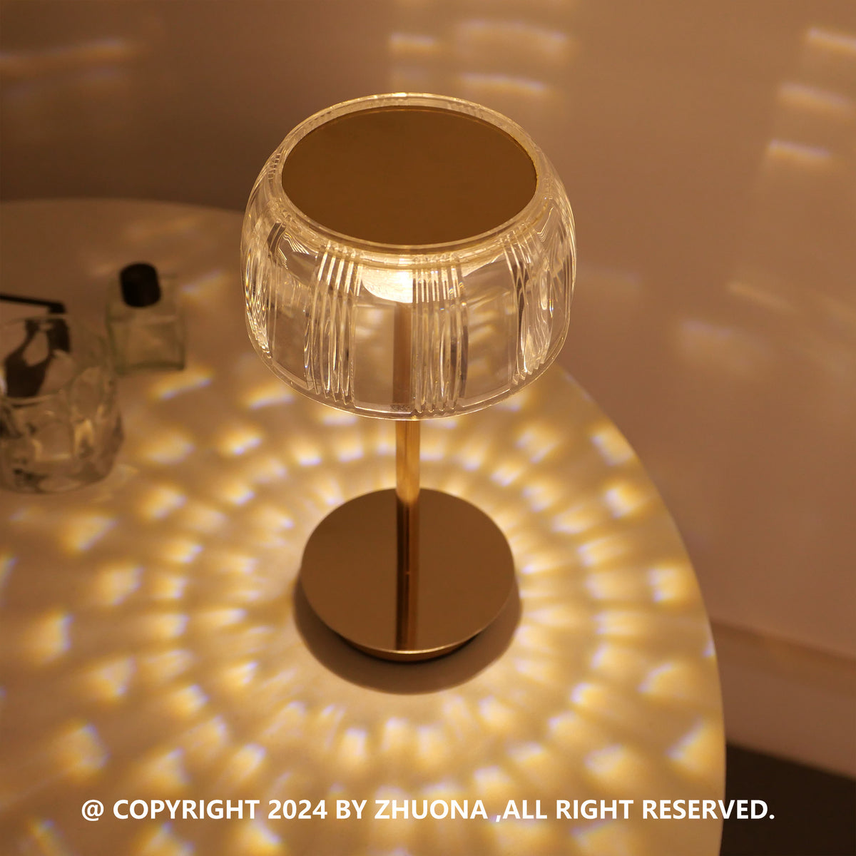 Lunara Jellyfish LED Table Lamp – Rechargeable