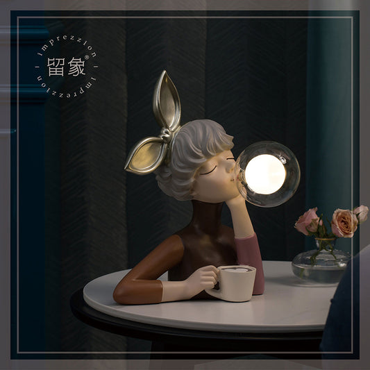 Blowing Bubble Gum Girl Lamp[Green-Bow Girl Peace-Table Lamp]