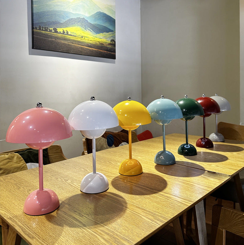 Cross-border Hot Selling Danish Flower Bud Table Lamp USB Bedroom Rechargeable Metal Iron Mushroom Decorative Atmosphere Night Light