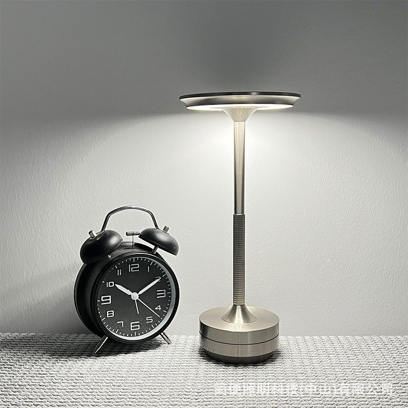 Cross-Border New Product Modern Simple Creative Night Light Retro Atmosphere Led Lamp European and American Bar Tabletop Decorative Table Lamp