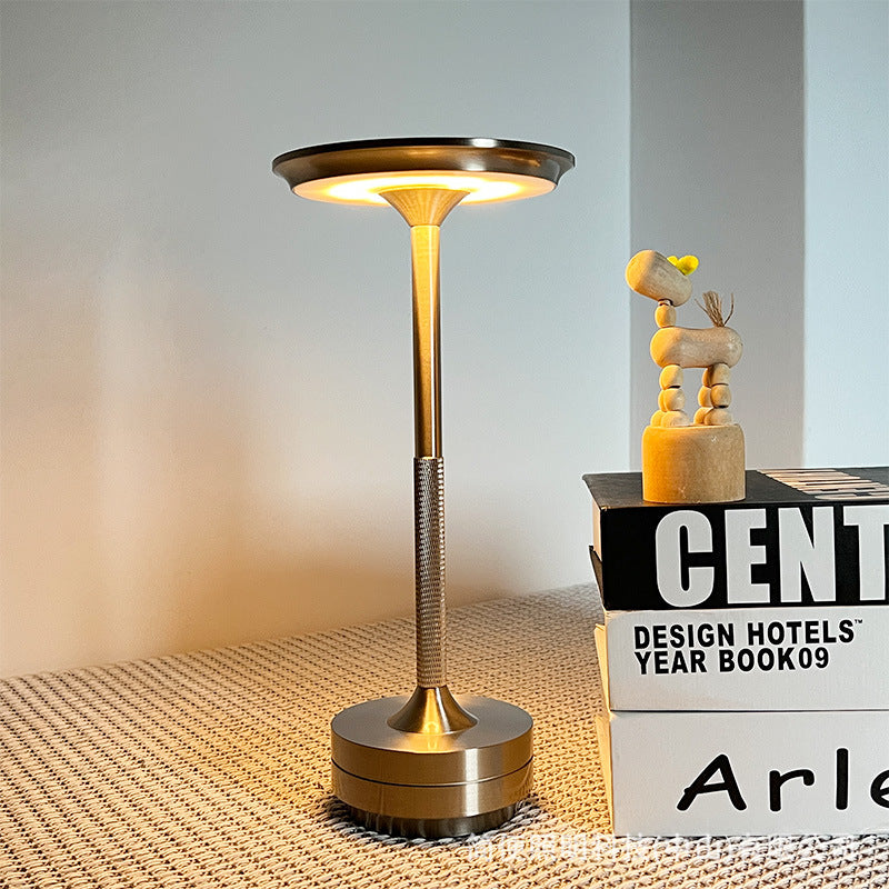 Cross-Border New Product Modern Simple Creative Night Light Retro Atmosphere Led Lamp European and American Bar Tabletop Decorative Table Lamp
