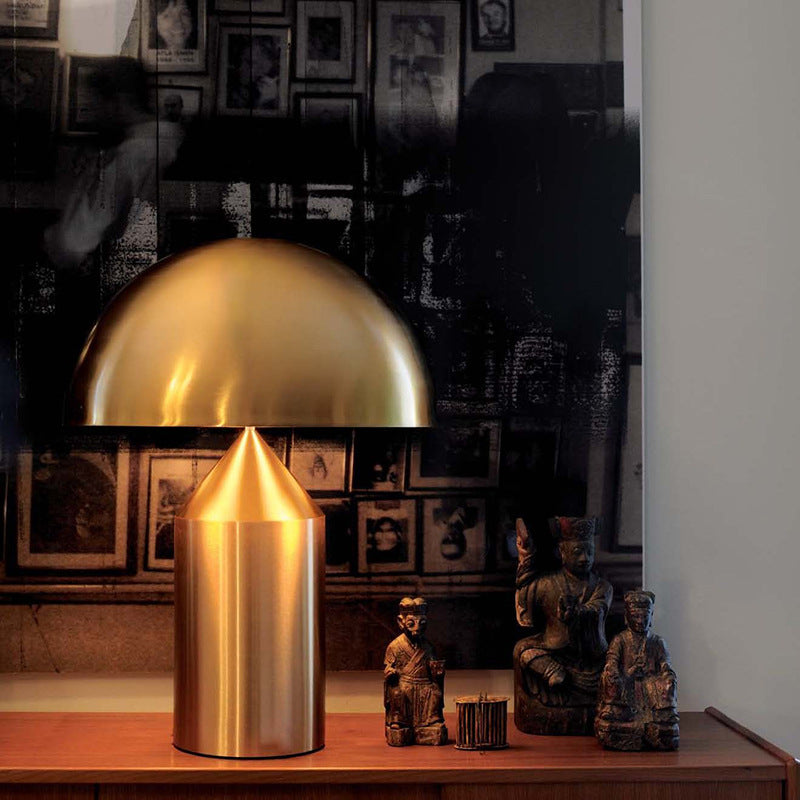Modern Simple Metal Mushroom Table Lamp Nordic Light Luxury Designer Creative Distinctive Living Room Bedroom Study Bedside Lamp