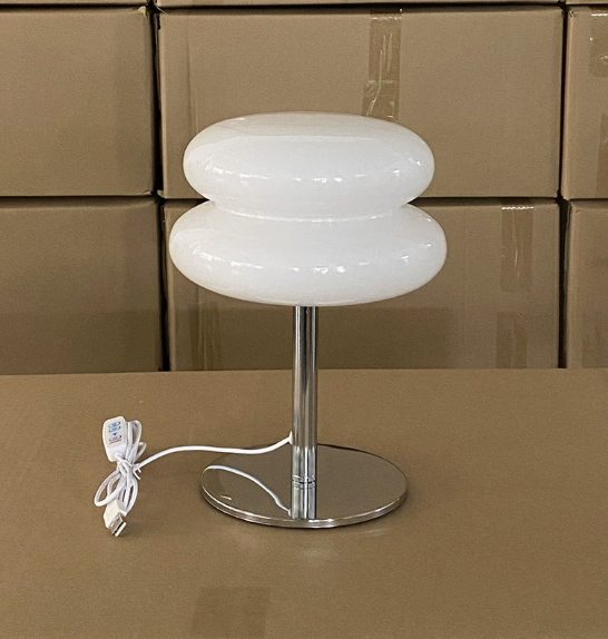 MURANO-STIL – USB Glass Table Lamp / Italian-Inspired Accent Light