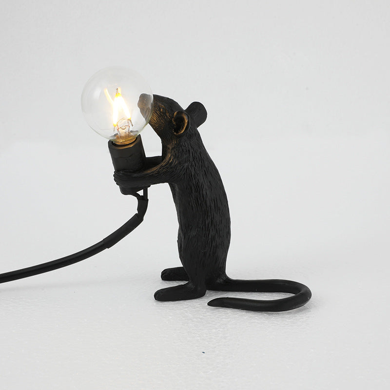 Cross-border cartoon mouse table lamp Nordic animal lamps living room dining room bedroom clothing store resin ornaments bedside lamp