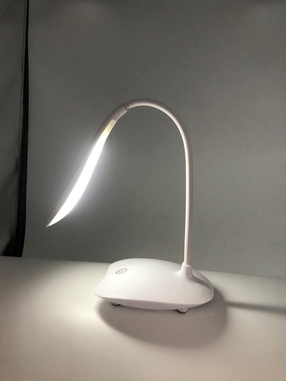 Flexible 14 LED Stand Desk Lamp Modern Touch Switch 3 Modes Dimmer USB Rechargeable Reading Study Light Table Lamp For Bedroom