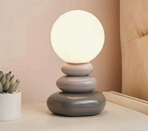 Peblo Table Lamp