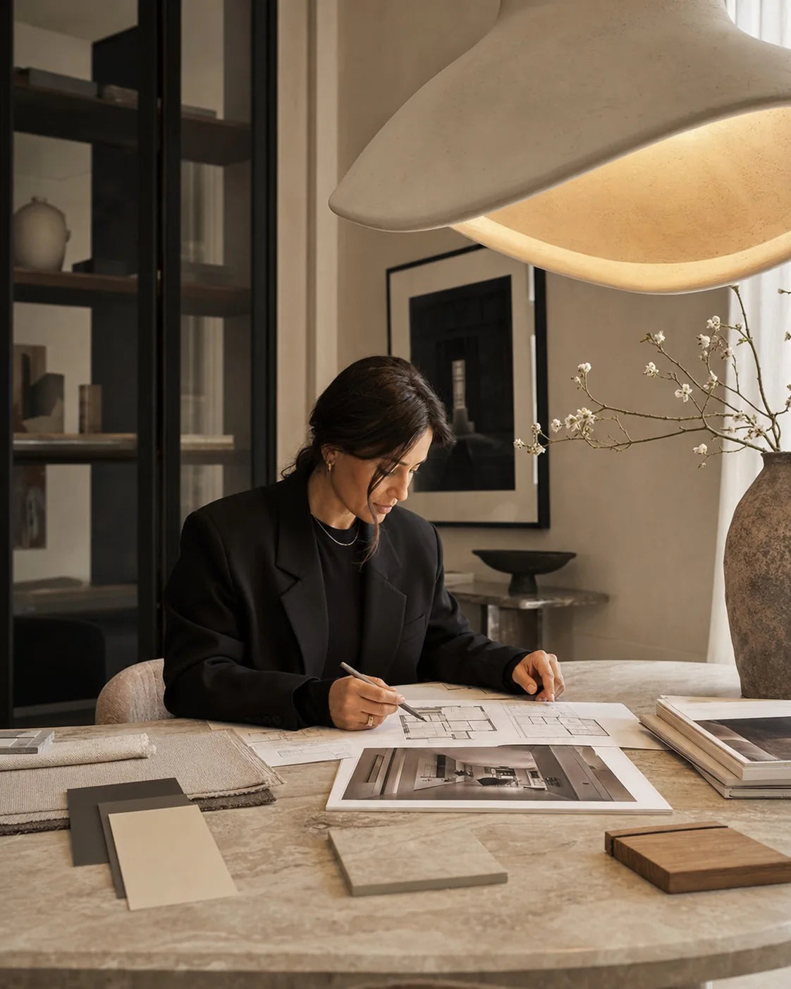 Interior designer sharing a lighting reference